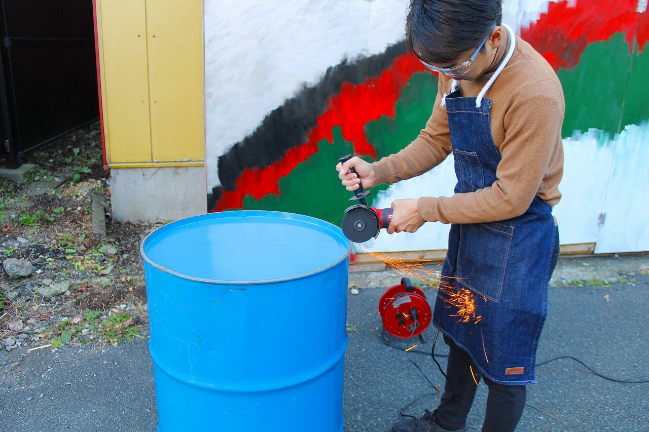 ひまわり様専用 ドラム缶 縦切り半分 4つ